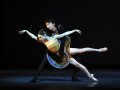 Maria Kochetkova and Hansuke Yamamoto in Yuri Possokhovs Clasical Symphony